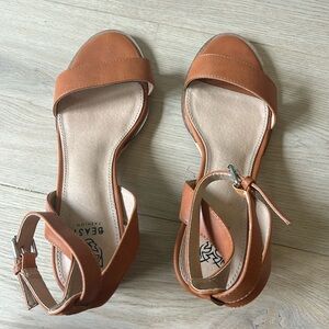 Beast fashion sandals